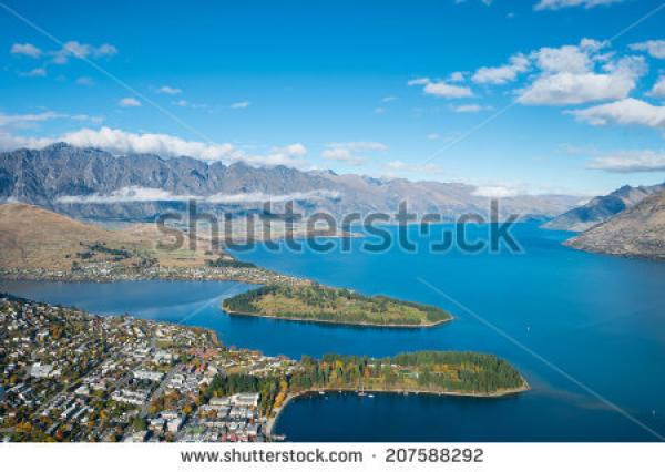 Lake Wakatipu clipart