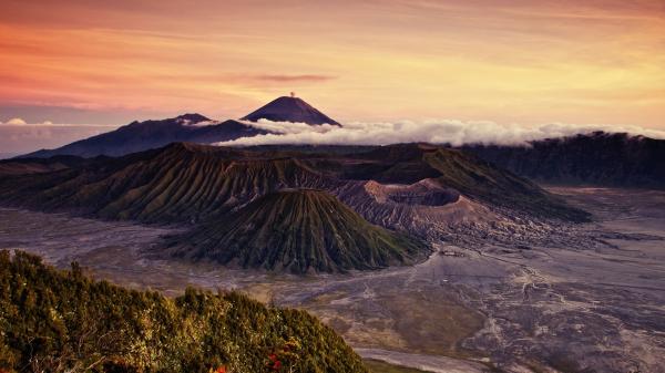 preview Mount Bromo coloring