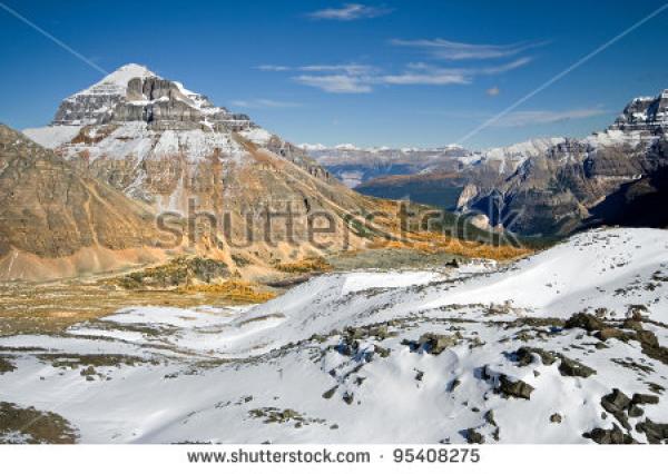 preview Valley Of Ten Peaks clipart